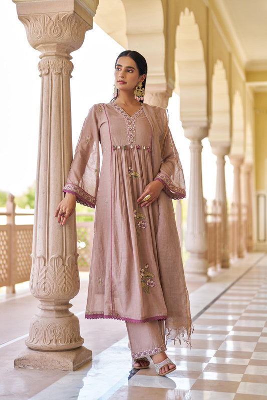 Gulnaar Grace Kurta Set 🌷