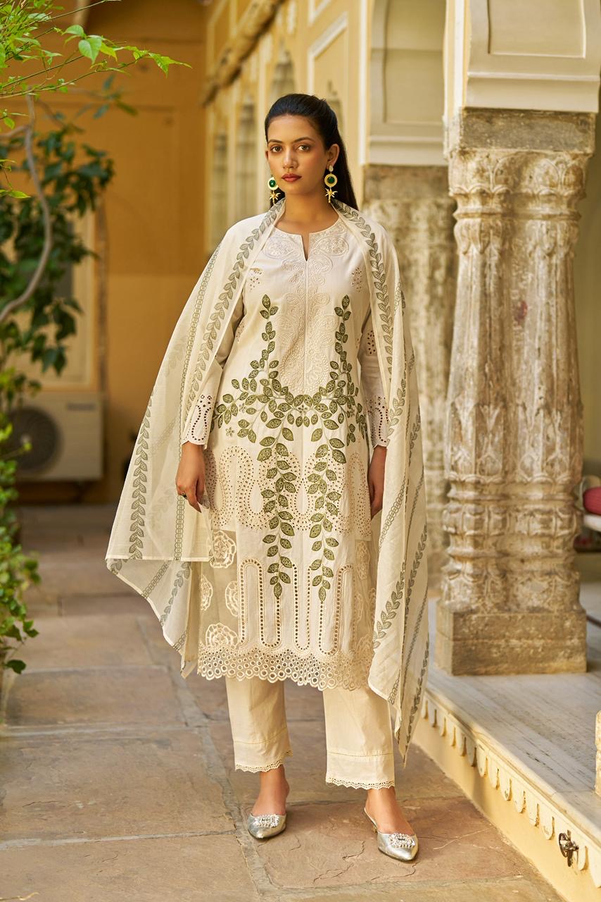 Ivory Zari Bloom Set