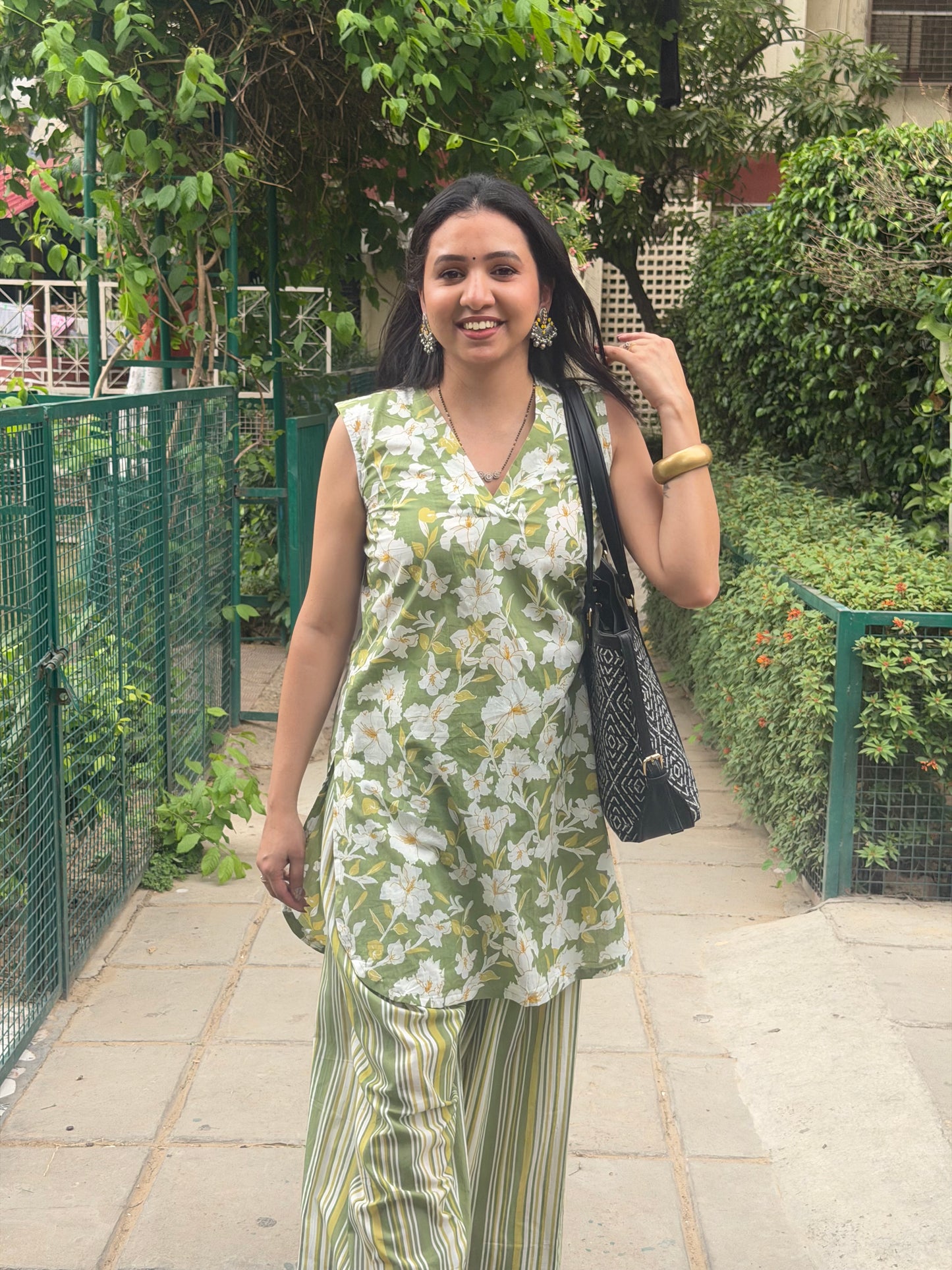 Olive Bloom Farshi Suit 🌼