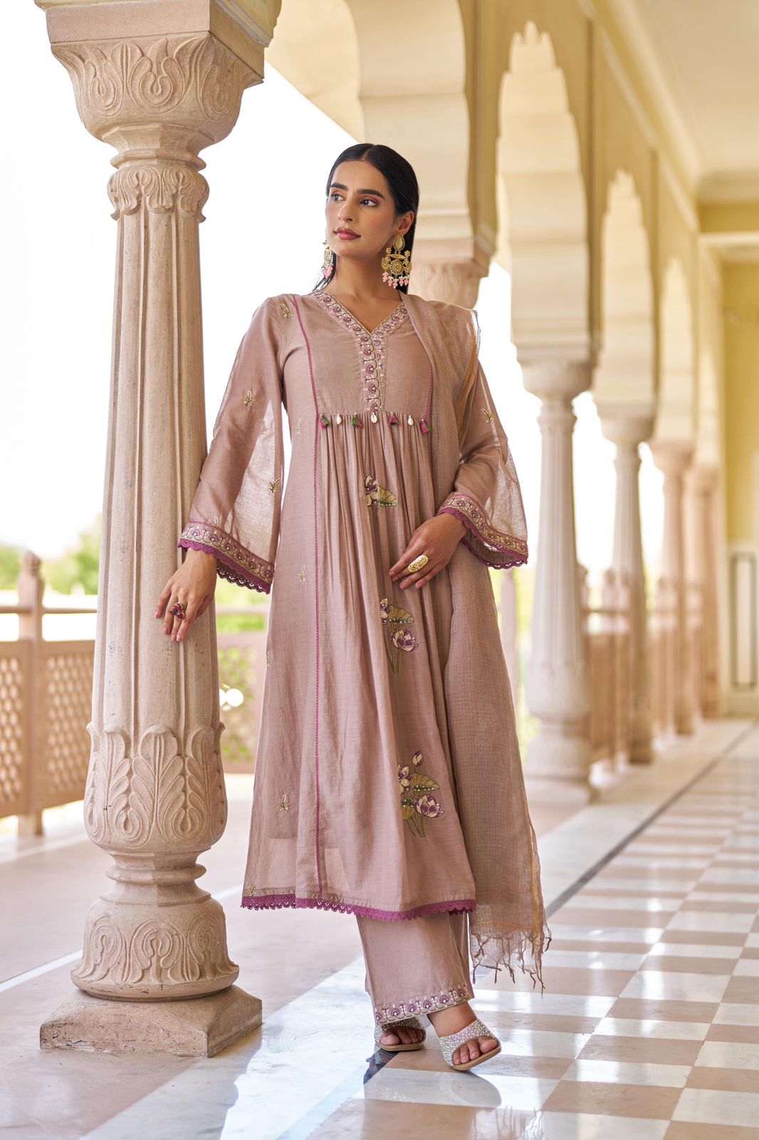 Gulnaar Grace Kurta Set 🌷