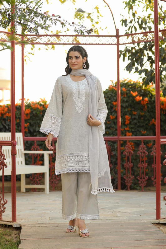 Pearl Mist Elegance Kurta Set 🤍✨