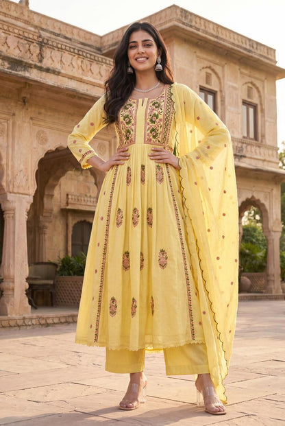 Sunehri Noor Suit Set