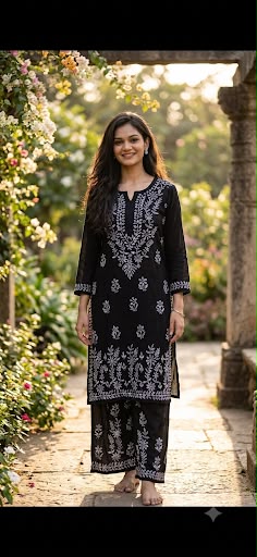 Onyx Silver-Thread Hand-Embroidered Chikankari Kurti Set